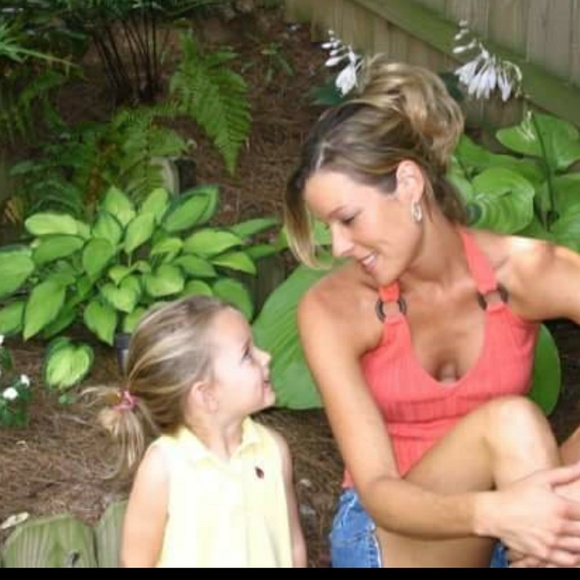 Meet your Posher, Kelly - Picture 3 of 5